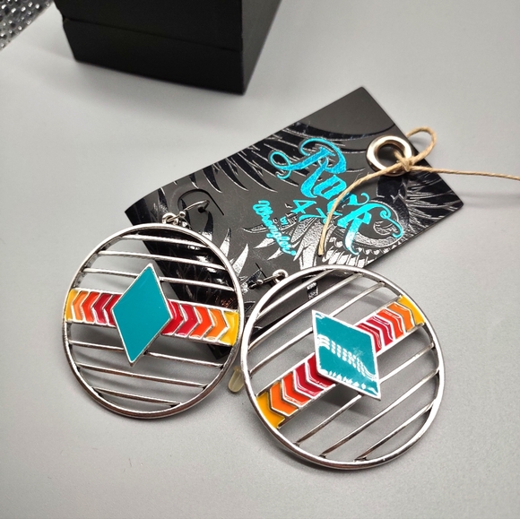 🔥Wrangler Rock retro earrings - Picture 2 of 2